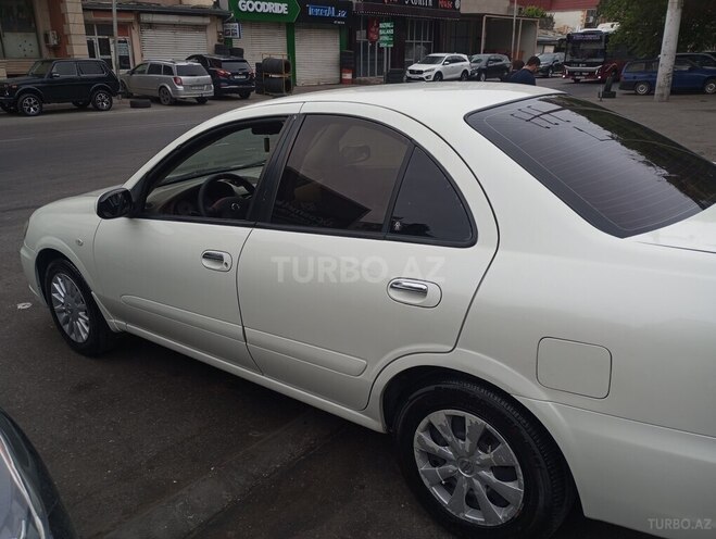 Nissan Sunny 2010, 268,888 km - 1.6 l - Bakı