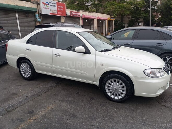 Nissan Sunny 2010, 268,888 km - 1.6 l - Bakı