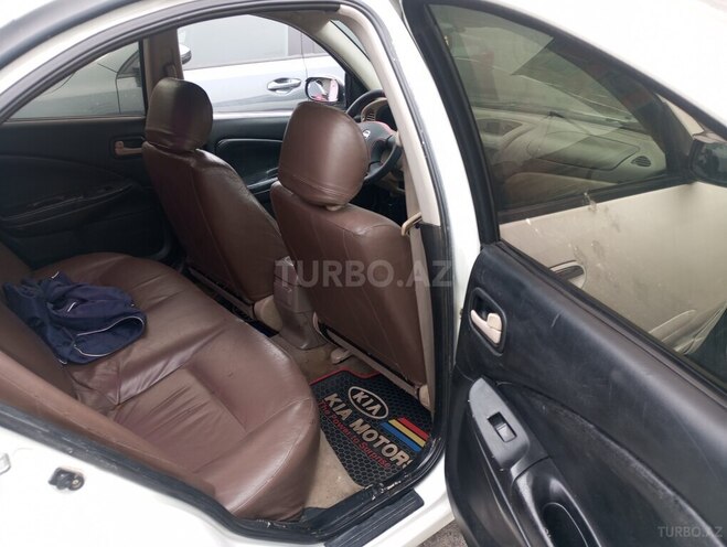 Nissan Sunny 2010, 268,888 km - 1.6 l - Bakı