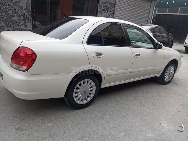 Nissan Sunny 2010, 268,888 km - 1.6 l - Bakı