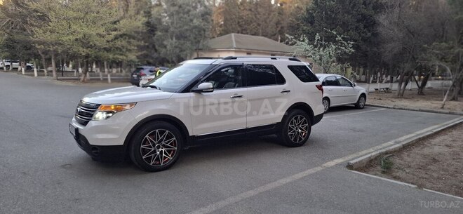 Ford Explorer 2014, 245,000 km - 3.5 l - Sumqayıt