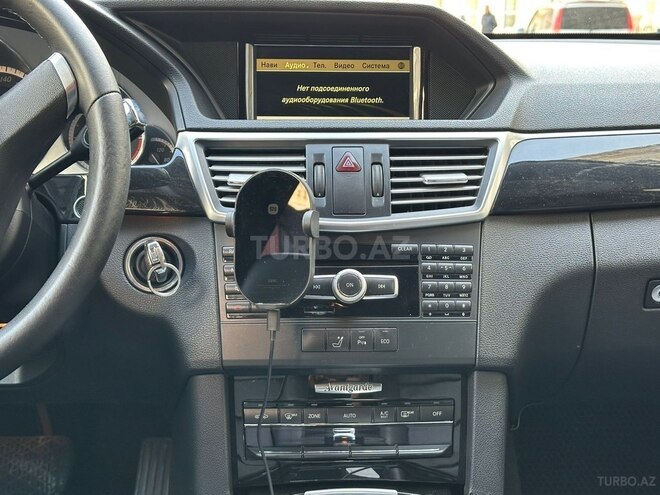 Mercedes E 200 d 2012, 331,500 km - 2.2 l - Bakı