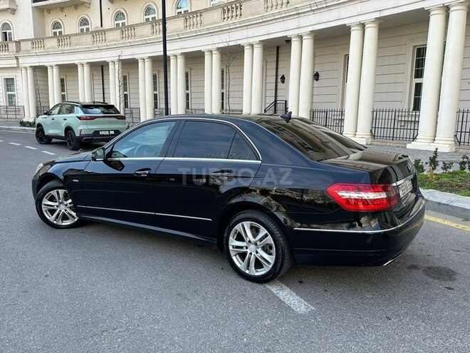 Mercedes E 200 d 2012, 331,500 km - 2.2 l - Bakı