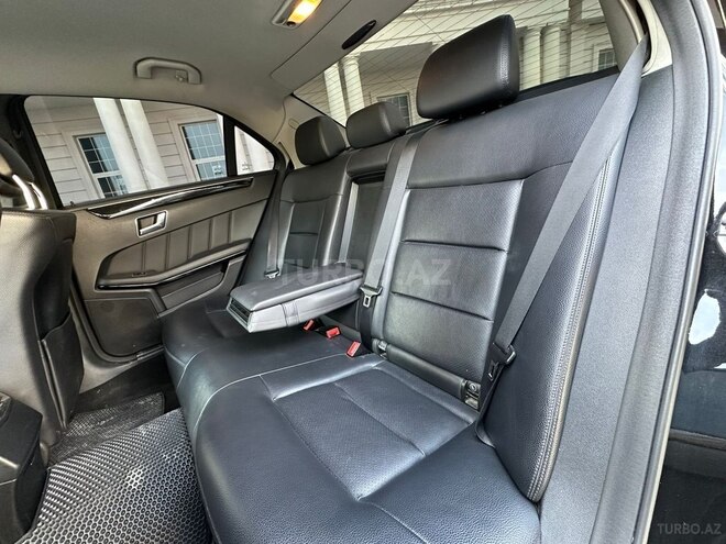 Mercedes E 200 d 2012, 331,500 km - 2.2 l - Bakı