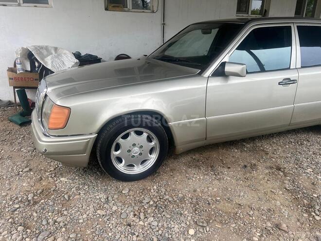 Mercedes E 200 d 1993, 456,000 km - 2.0 л - Beyləqan