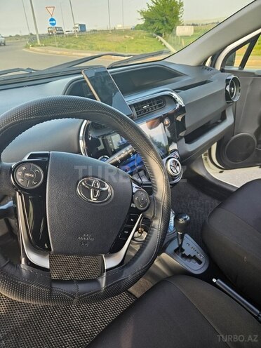 Toyota Aqua 2019, 98,000 km - 1.5 l - Gəncə