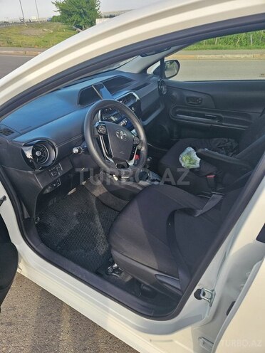 Toyota Aqua 2019, 98,000 km - 1.5 l - Gəncə