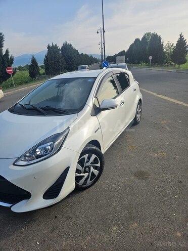 Toyota Aqua 2019, 98,000 km - 1.5 l - Gəncə