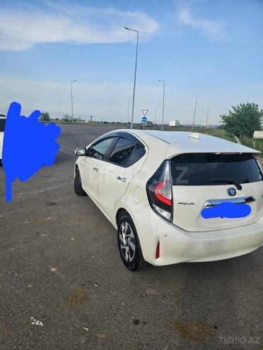 Toyota Aqua 2019, 98,000 km - 1.5 l - Gəncə