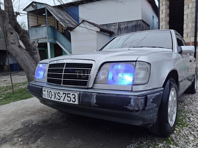 Mercedes E 200 d 1993, 222,222 km - 2.0 l - Quba