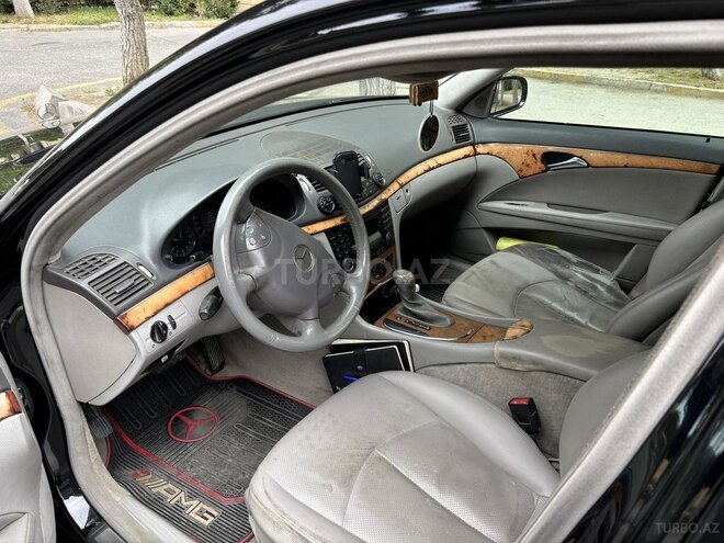 Mercedes E 220 d 2005, 426,000 km - 2.2 l - Bakı