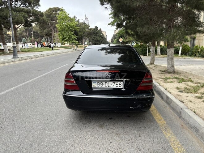 Mercedes E 220 d 2005, 426,000 km - 2.2 l - Bakı