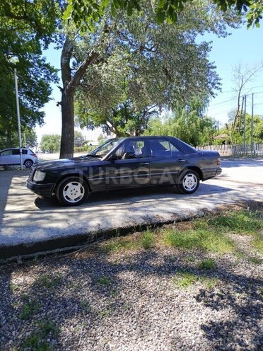 Mercedes E 200 1992, 388,000 km - 2.0 l - Xaçmaz