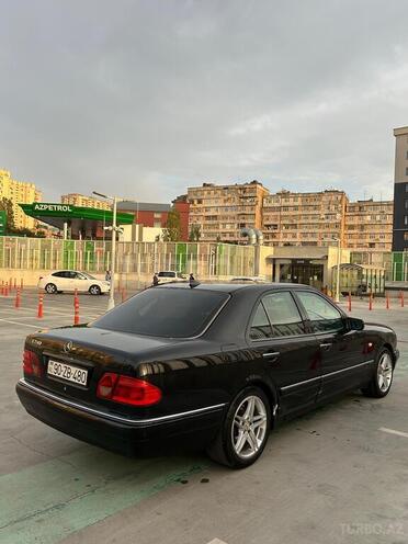 Mercedes E 240 1998, 238,000 km - 2.4 l - Bakı