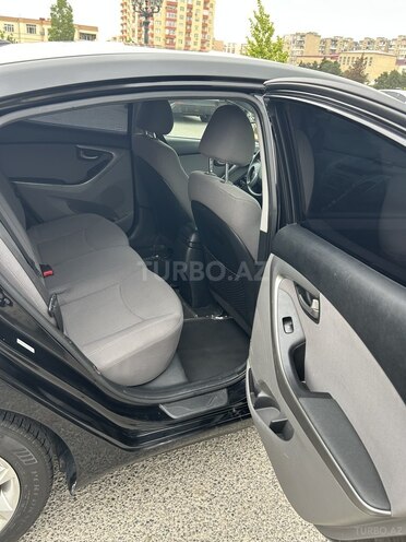 Hyundai Elantra 2015, 187,798 km - 1.8 л - Bakı