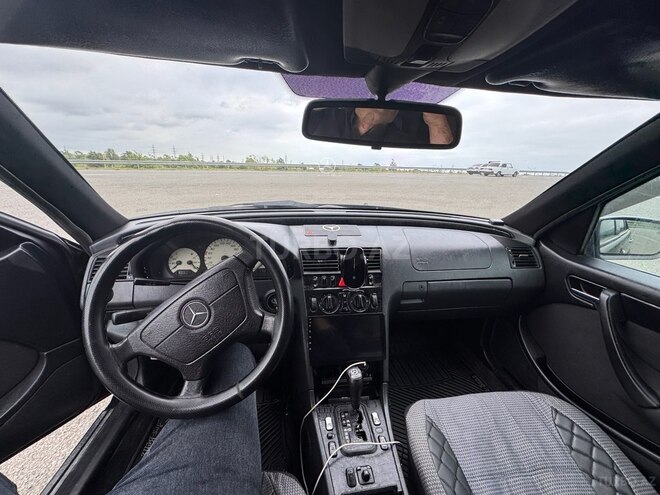 Mercedes C 230 1999, 292,000 km - 2.3 l - Astara