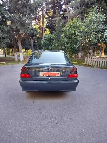 Mercedes C 180-5