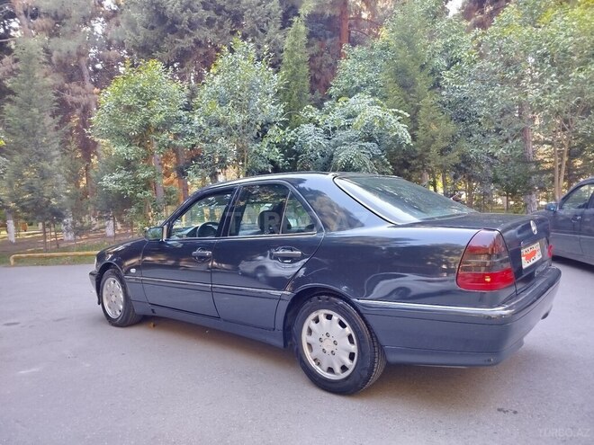 Mercedes C 180-6