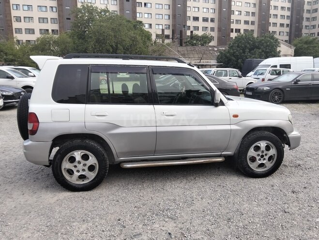 Mitsubishi Pajero io 2001, 286,085 km - 2.0 l - Bakı