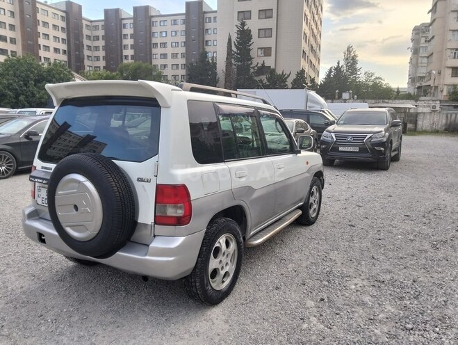 Mitsubishi Pajero io 2001, 286,085 km - 2.0 l - Bakı