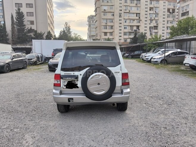 Mitsubishi Pajero io 2001, 286,085 km - 2.0 l - Bakı