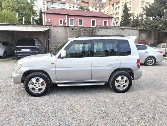 Mitsubishi Pajero io 2001, 286,085 km - 2.0 l - Bakı