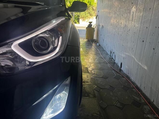 Hyundai Elantra 2015, 122,000 km - 1.8 l - Bakı