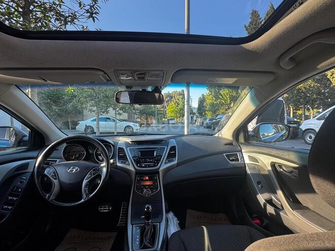 Hyundai Elantra 2015, 122,000 km - 1.8 l - Bakı