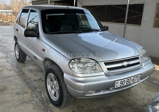 Chevrolet Niva 2007, 198,000 km - 1.7 л - Yevlax