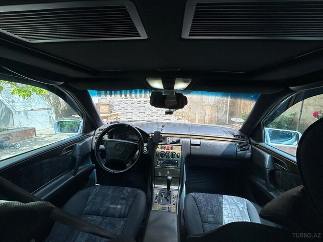 Mercedes E 230 1996, 155,000 km - 2.3 л - Bakı