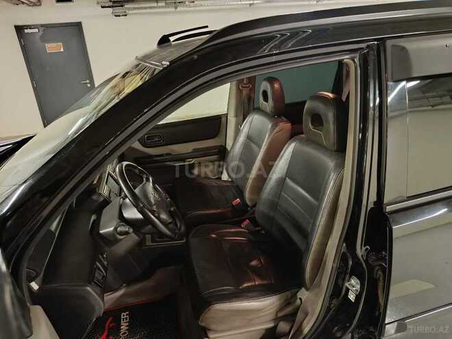 Nissan X-Trail 2002, 283,000 km - 2.0 l - Gəncə