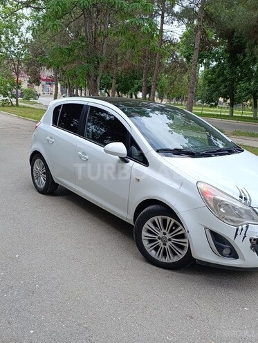 Opel Corsa 2013, 168,000 km - 1.4 l - Şirvan