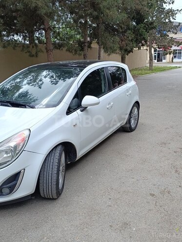Opel Corsa 2013, 168,000 km - 1.4 l - Şirvan