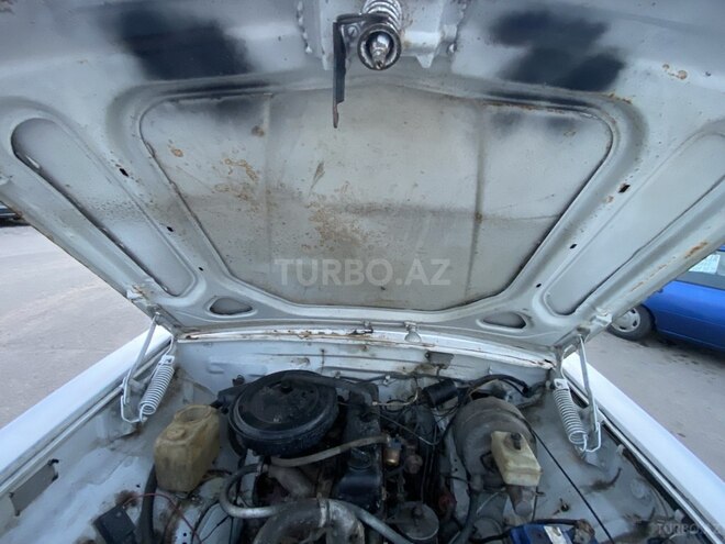 GAZ 24 1990, 18,500 km - 2.5 л - İmişli