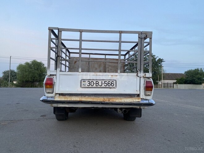 GAZ 24 1990, 18,500 km - 2.5 л - İmişli