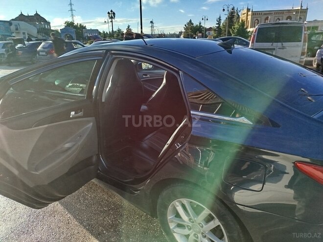Hyundai Sonata 2011, 180,000 km - 2.4 l - Quba