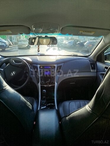 Hyundai Sonata 2011, 180,000 km - 2.4 l - Quba