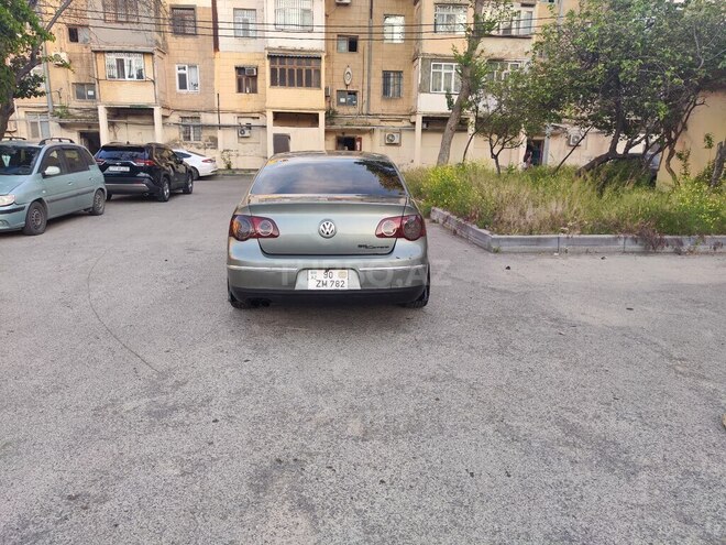 Volkswagen Passat 2005, 336,000 km - 2.0 l - Bakı
