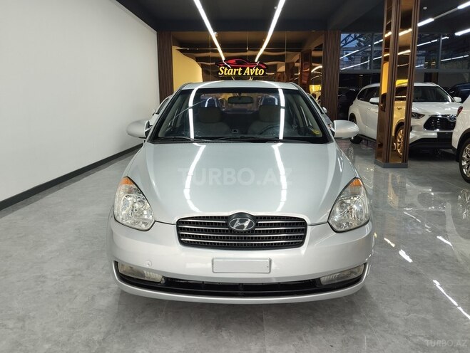Hyundai Accent-1