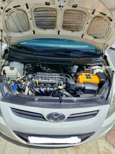 Hyundai i20 2011, 134,500 km - 1.4 l - Şəki