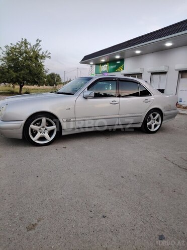 Mercedes E 280 1999, 493,966 km - 2.8 l - Şirvan