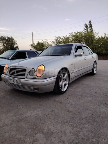 Mercedes E 280 1999, 493,966 km - 2.8 l - Şirvan
