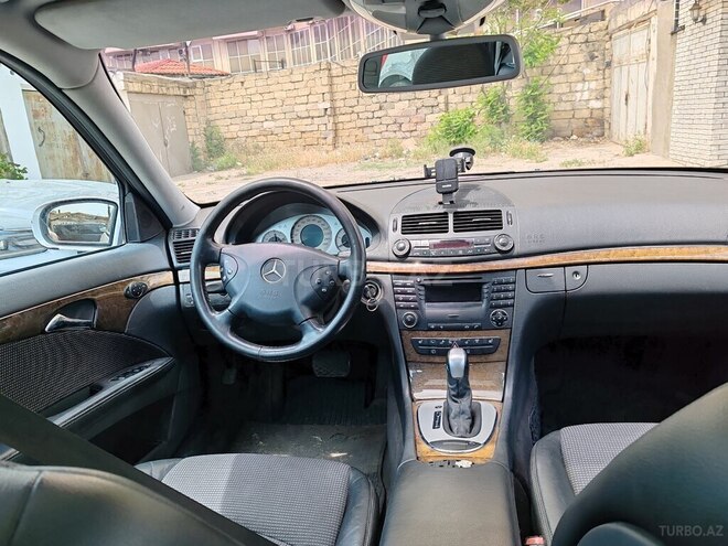 Mercedes E 220 d 2005, 230,000 km - 2.2 л - Bakı