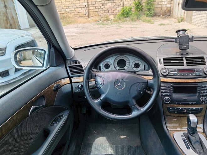 Mercedes E 220 d 2005, 230,000 km - 2.2 л - Bakı