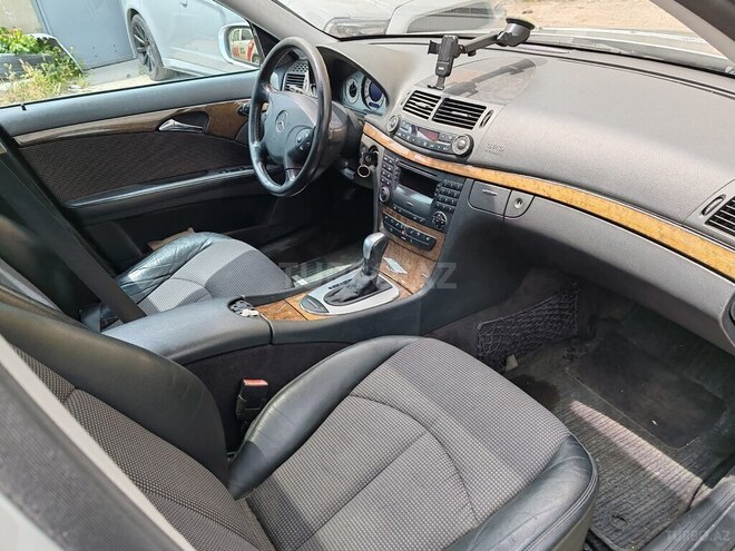 Mercedes E 220 d 2005, 230,000 km - 2.2 л - Bakı