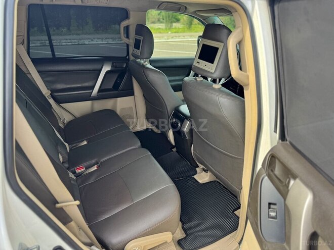 Toyota Land Cruiser Prado 2010, 276,000 km - 2.7 l - Gəncə