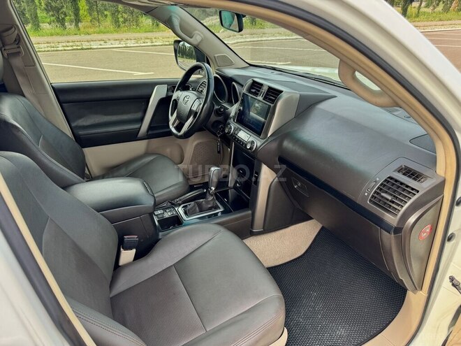 Toyota Land Cruiser Prado 2010, 276,000 km - 2.7 l - Gəncə