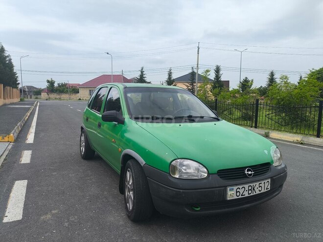 Opel Corsa 1997, 198,000 km - 1.4 l - Zaqatala