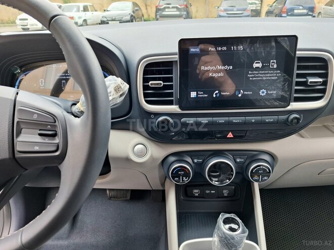 Hyundai Venue 2024, 8,000 km - 1.6 l - Bakı
