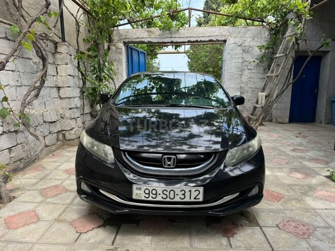 Honda Civic 2014, 270,000 km - 1.5 l - Sumqayıt